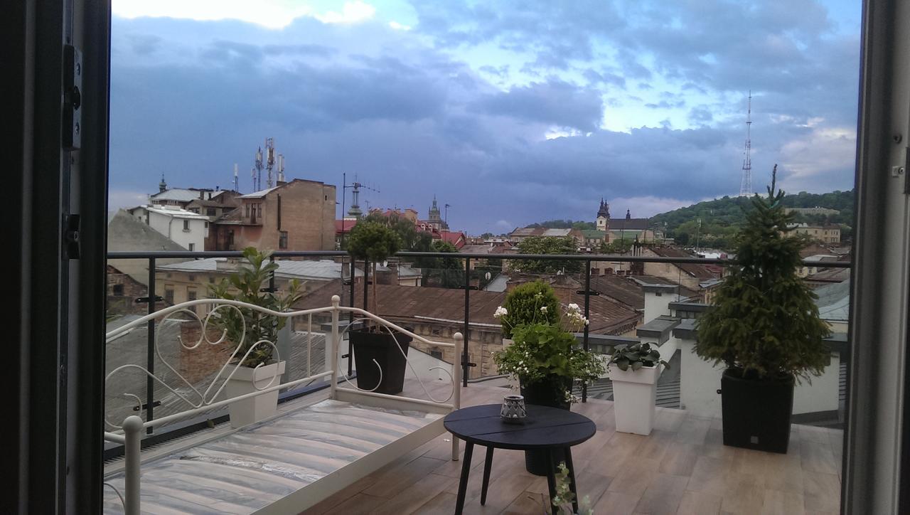 Apart-Terrace On Baker Street Lviv Bagian luar foto