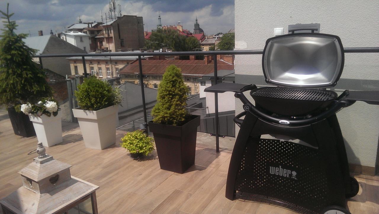 Apart-Terrace On Baker Street Lviv Bagian luar foto