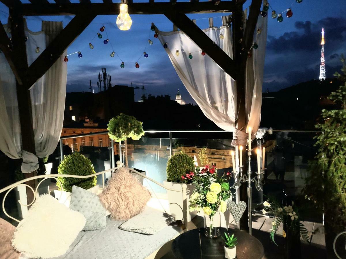 Apart-Terrace On Baker Street Lviv Bagian luar foto
