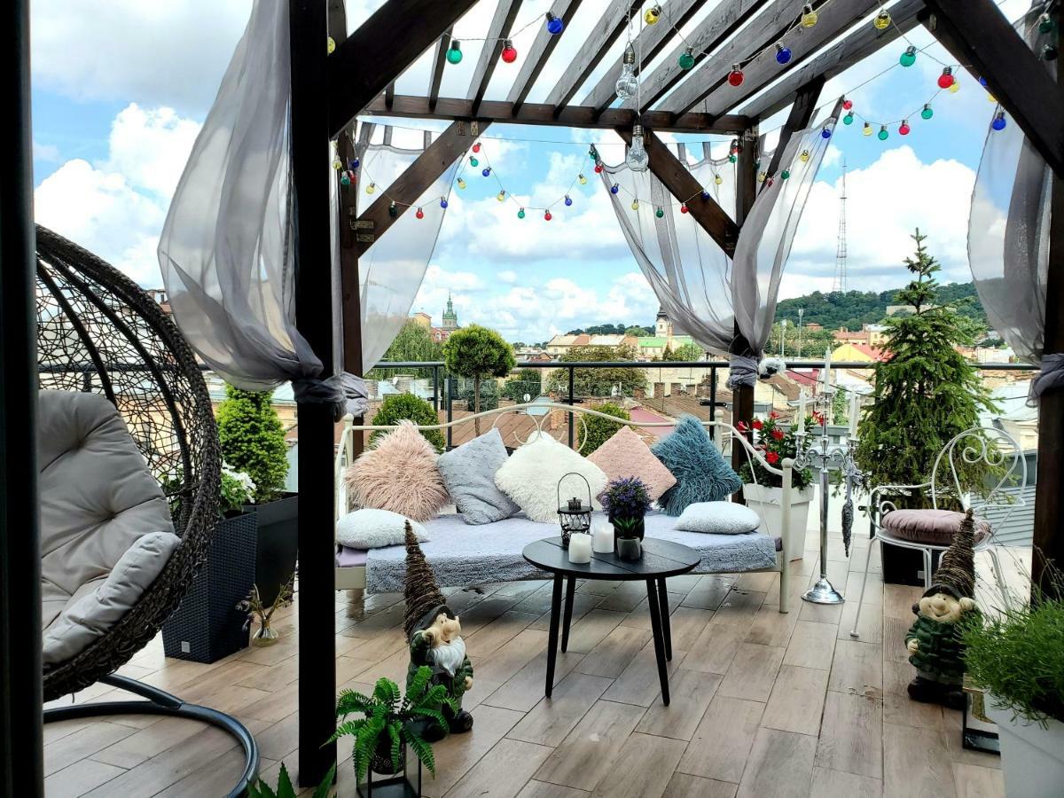 Apart-Terrace On Baker Street Lviv Bagian luar foto